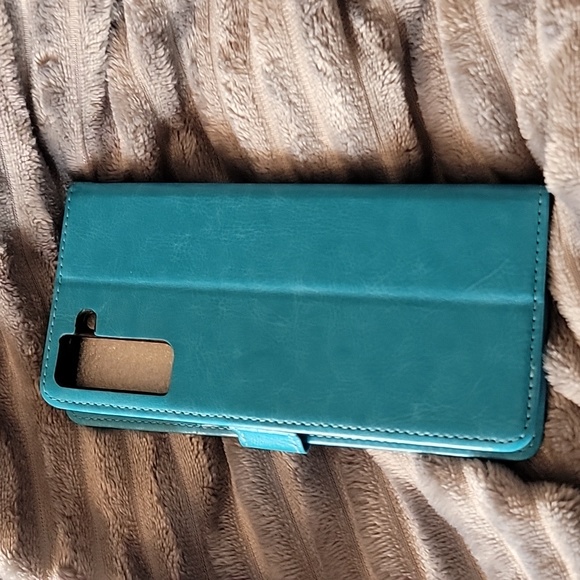 Samsung galaxy S21 plus wallet case - Picture 3 of 6